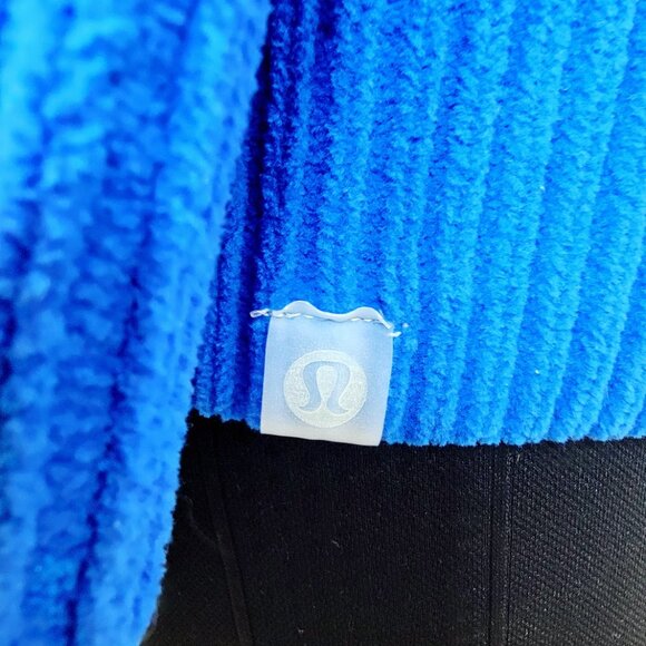 Lululemon Women's Pipe Dream Blue Cable-Knit Relaxed-Fit Turtle Neck Sweater M - Picture 6 of 9